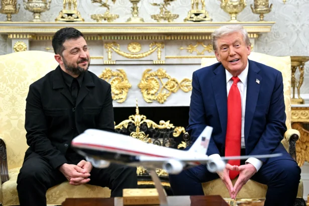 Ukrainian President Volodymyr Zelenskyy and U.S. President Donald Trump participate in a meeting in the Oval Office of the White House on Aug. 18, 2025. (Mandel Ngan/AFP via Getty Images)